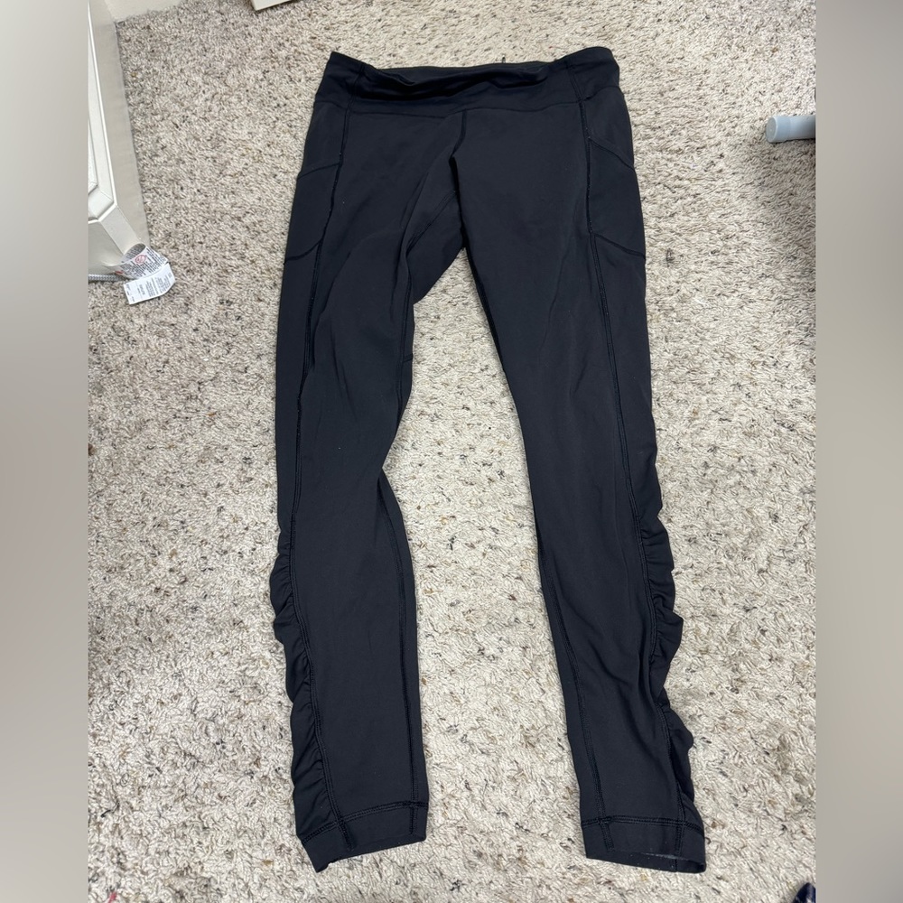Black lululemon leggings